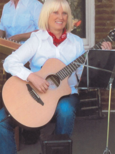 Jeanne Fizell - musician